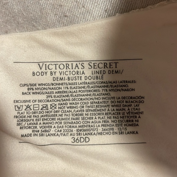 VS bra 36-DD brand new with tag - Picture 7 of 8